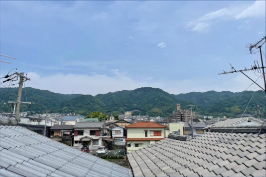生駒方面の山並み（3階より）|