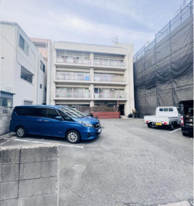 駐車場7台分あり|